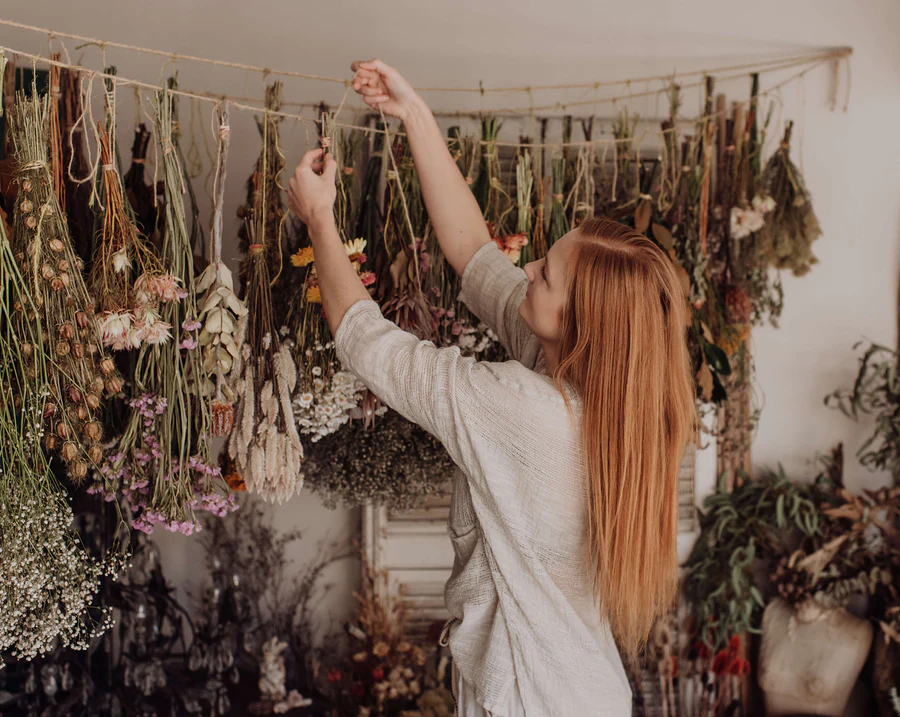 Enhancing Your Home Decor with Dried Flowers